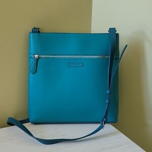 Vera Bradley Teal Blue White Colorblock Crossbody